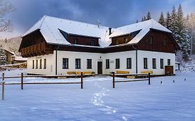 Dvur Liskovy Vrch